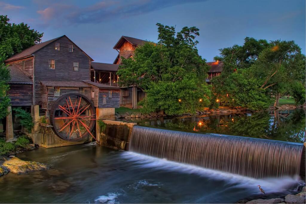 A Moment Inn Time Pigeon Forge Exterior foto
